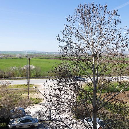 Elia Mini Suites 7 Λάρισα Εξωτερικό φωτογραφία